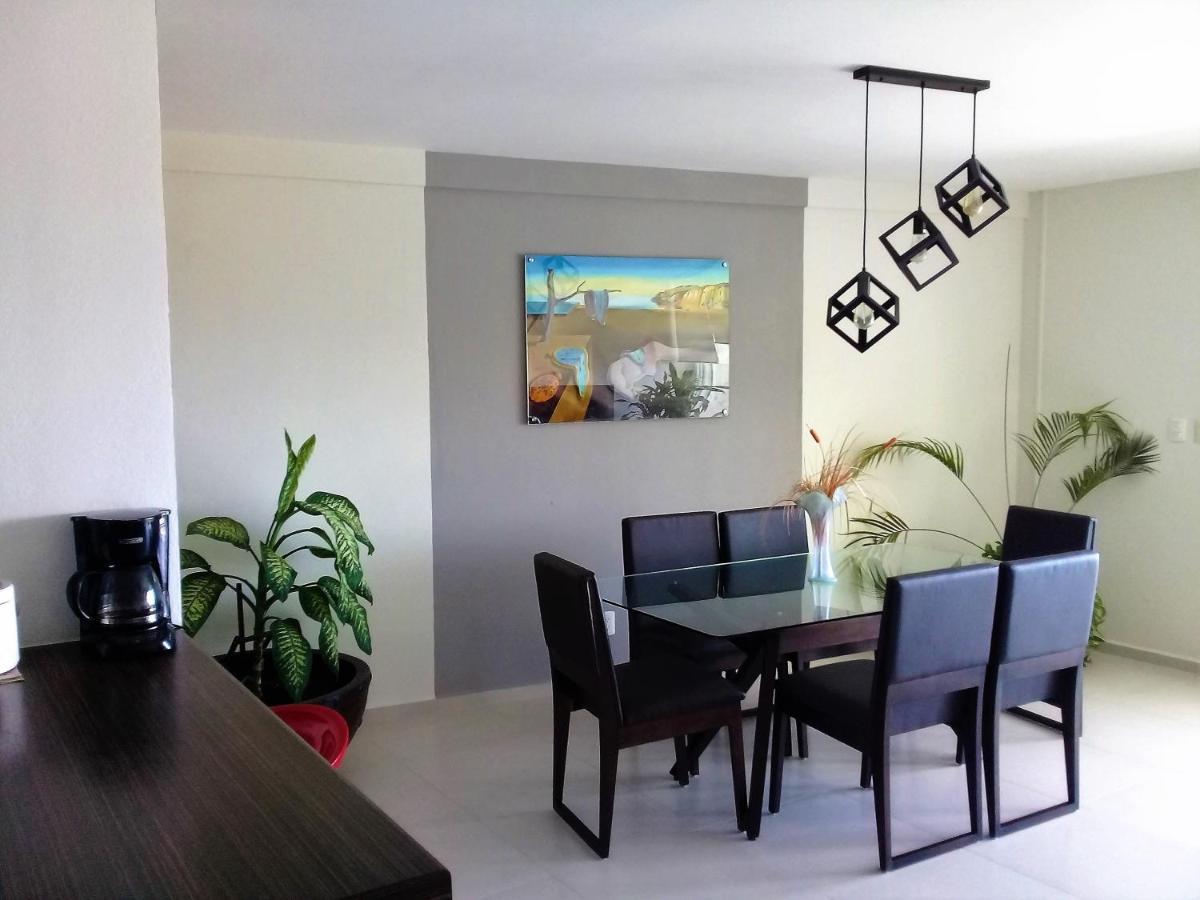 Swim The Caribbean & Work With A View Cancún Exterior foto